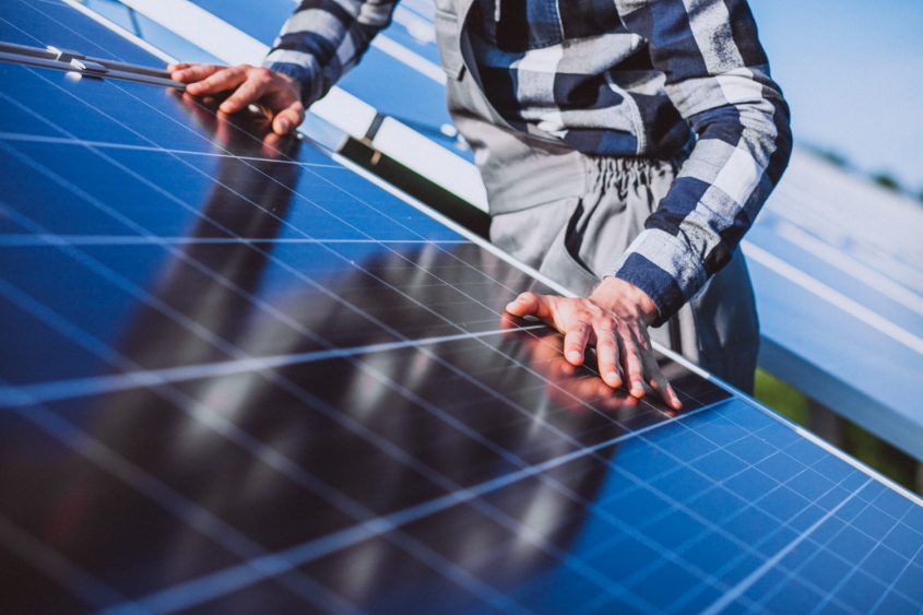 Energia solar: conheça os benefícios para sua empresa